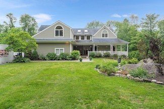83 McDonald Rd, Ossining, NY 10562