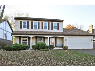 1839 Fairoak Rd, Naperville, IL 60565