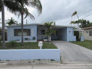 2309 Lake Shore Dr, Riviera Beach, FL 33404