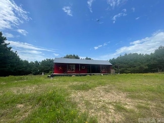 811 Polk Road 21, Cove, AR 71937