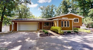 1424 Stokes Rd, Medford, NJ 08055