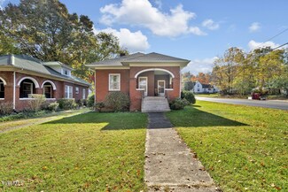 215 W Locust St, Johnson City, TN 37604