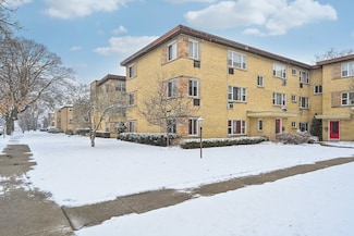 2119 Howard St Unit 3E, Evanston, IL 60202