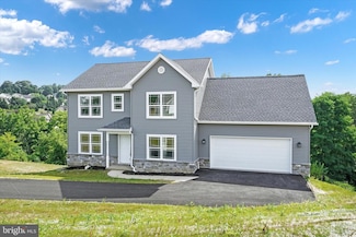 325 Barclay Dr, Red Lion, PA 17356