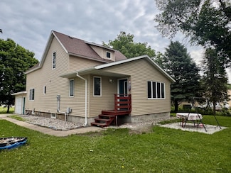 301 Legion Field Rd, Marshall, MN 56258