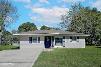 485 Tauzin St, Breaux Bridge, LA 70517