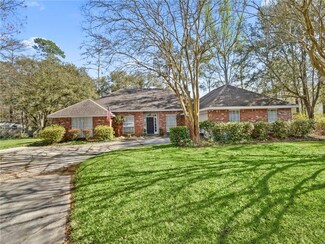 620 Highland Ct, Mandeville, LA 70448