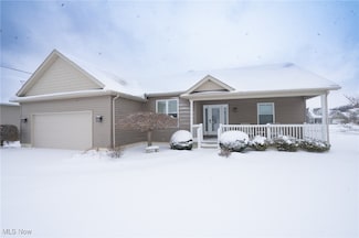 6482 Bay Meadow Ct, Youngstown, OH 44515