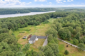 21 Davis Rd, Westminster, MA 01473