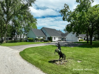 27490 W Wilmot Rd, Antioch, IL 60002