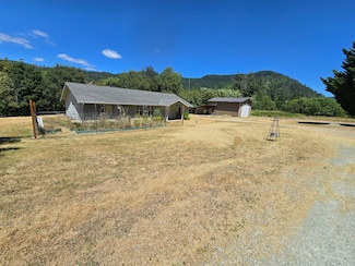 2157 Ferguson Ln, Days Creek, OR 97429