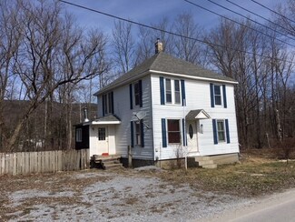 169 River St, Wallingford, VT 05773