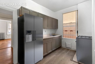 1001 President St Unit 4, Brooklyn, NY 11225