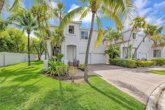 21235 NE 33rd Ave, Miami, FL 33180