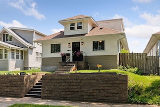 1148 Geranium Ave E, Saint Paul, MN 55106
