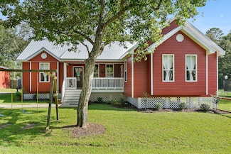 6083 Red Bud Dr, Kiln, MS 39556