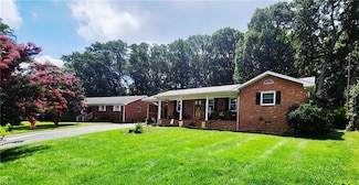 1620 Seven Oaks Place, High Point, NC 27265