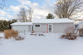 2582 Bartak St, Niles, MI 49120
