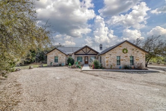 274 Mountain Laurel Ln, Sabinal, TX 78881