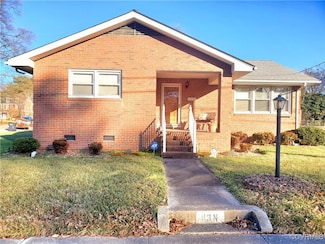 113 N Mesa Dr, Hopewell, VA 23860