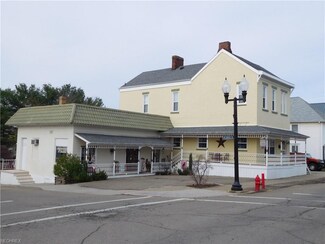 208 W Main St, Barnesville, OH 43713