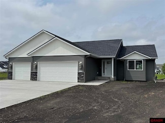 2024 Dr, Mankato, MN 56001