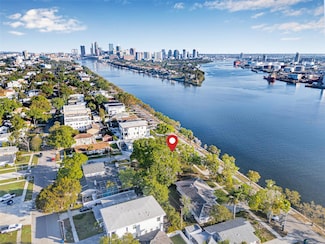 602 Channel Dr, Tampa, FL 33606