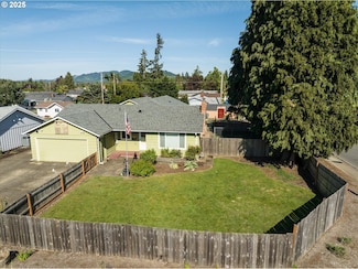 2403 15th St, Springfield, OR 97477