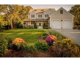 48 Castle View Dr, Gloucester, MA 01930