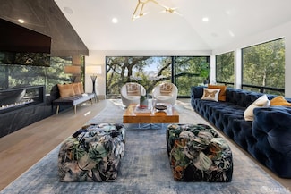 121 Tappan Ln, Orinda, CA 94563