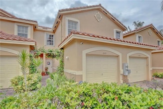 4145 Crystal Lake Dr, Pompano Beach, FL 33064
