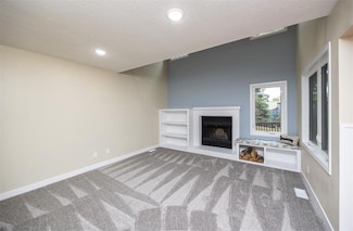 4906 W Park Dr Unit J2, West Des Moines, IA 50266