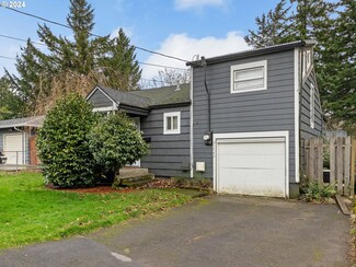 21744 SE Ash St, Gresham, OR 97030