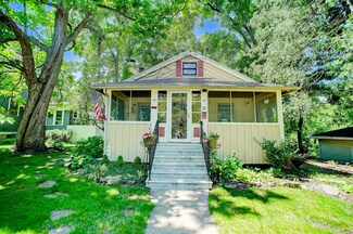 510 Broadway St S, Stillwater, MN 55082
