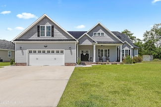216 Wedgefield Cir, Maple Hill, NC 28454