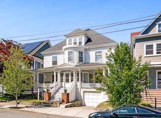 8 Hampshire St, Everett, MA 02149