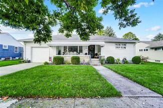 1349 Covent Rd, Troy, OH 45373