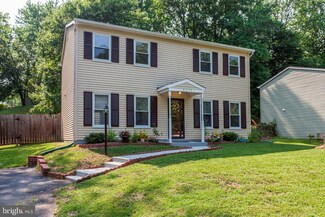 5271 Sudberry Ln, Woodbridge, VA 22193