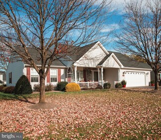 1245 Willow Creek Dr, Mount Joy, PA 17552