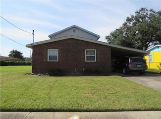 6642 Pauline Dr, New Orleans, LA 70126