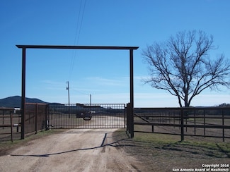 11217 Fm 470, Tarpley, TX 78883