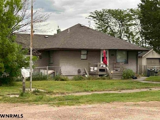 302 3rd St, McGrew, NE 69353