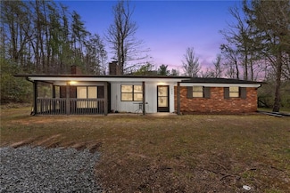 202 Chastain Rd, Sautee Nacoochee, GA 30571