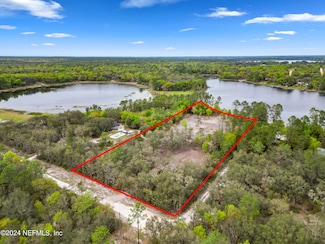 140 Junior Lake Trail, Interlachen, FL 32148