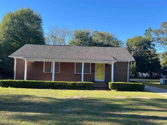 1107 N Longstreet St, Kingstree, SC 29556
