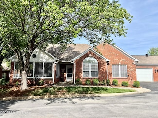 8118 Saint Andrews Village Dr, Louisville, KY 40241