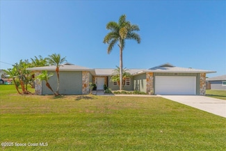 384 Pepper St NE, Palm Bay, FL 32907