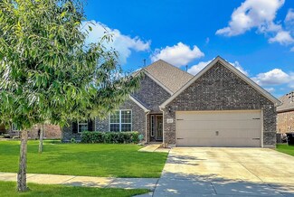 2104 Chiangus Trail, Fort Worth, TX 76131
