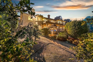 27754 High Vista Dr, Escondido, CA 92026