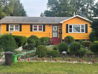 34 Harmony Rd, Spring Valley, NY 10977